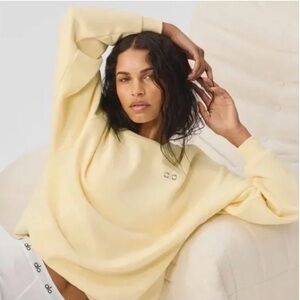 ALO Yoga Accolade Crewneck Sweatshirt “Candlelight Yellow”